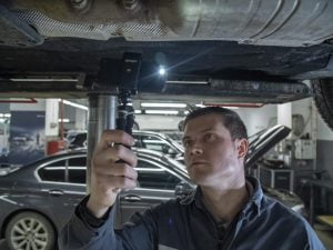 P90336576_highRes_smart-video-communic