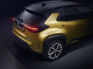 toyota-new-yaris-cross-back-right