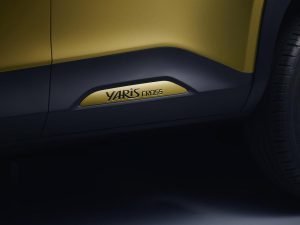 toyota-new-yaris-cross-badge