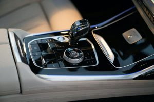 2021-BMW-Alpina-XB7-14