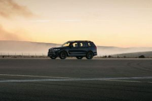2021-BMW-Alpina-XB7-19