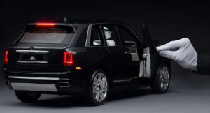 rolls-royce-cullinan-scale-model-5