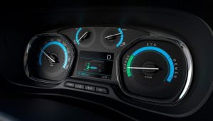 2021-peugeot-e-traveller-26