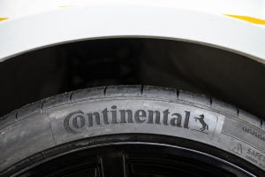 Continental_BlackChili_18_018