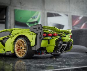 Lego-Technic-Lamborghini-Sian-76