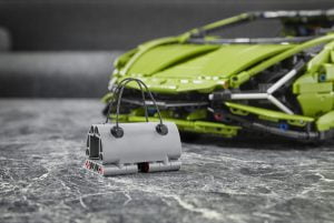 Lego-Technic-Lamborghini-Sian-79