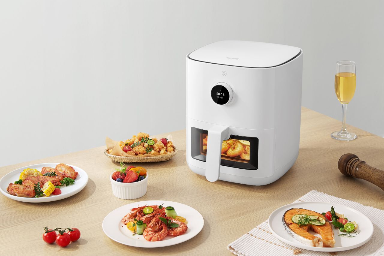 Cuptor mini, funcționalitate maxi: Xiaomi Smart Air Fryer Pro 4L